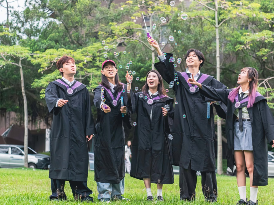 Chi phí du học tại Đại học Quốc lập Thanh Hoa (NTHU)