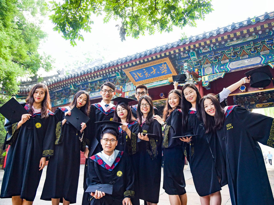 Chi phí du học và học bổng Đại học Bắc Kinh