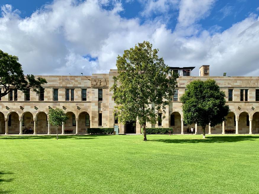 Chương trình đào tạo tại Queensland University