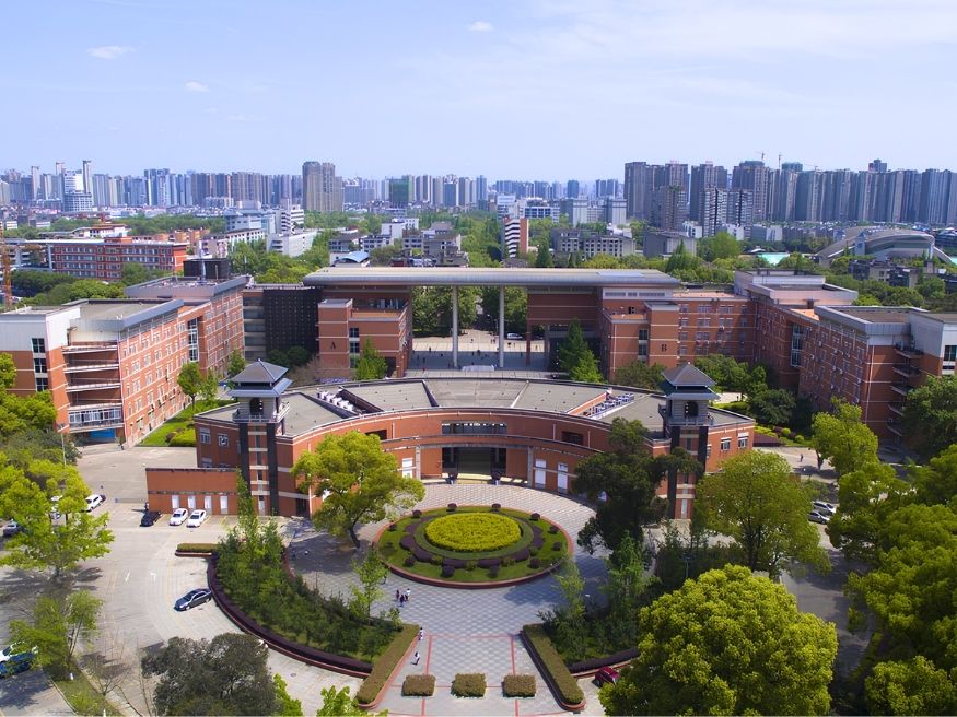 Học phí, chi phí sinh hoạt và học bổng tại Đại học Tứ Xuyên