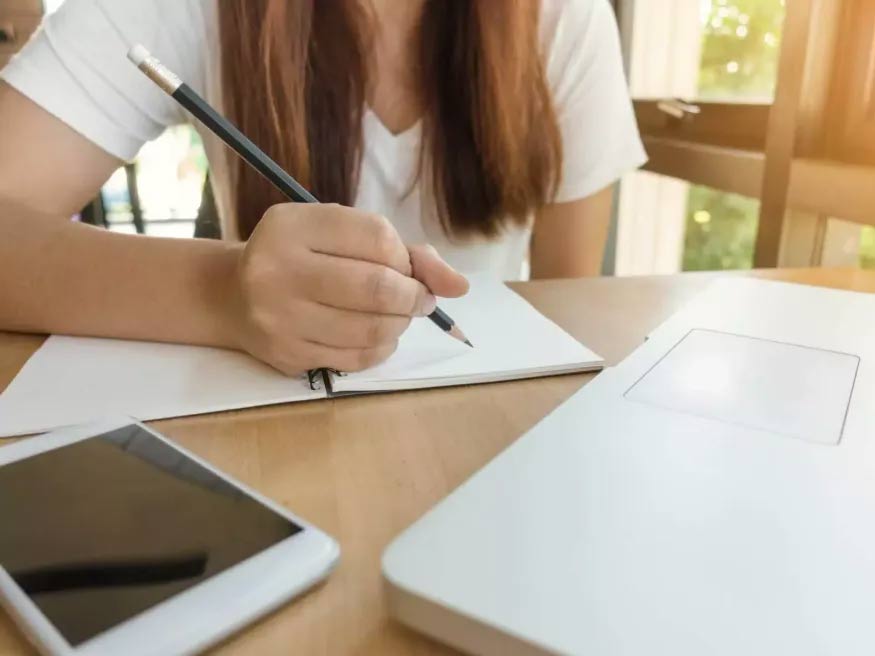 Kinh nghiệm làm bài luận du học Mỹ nổi bật