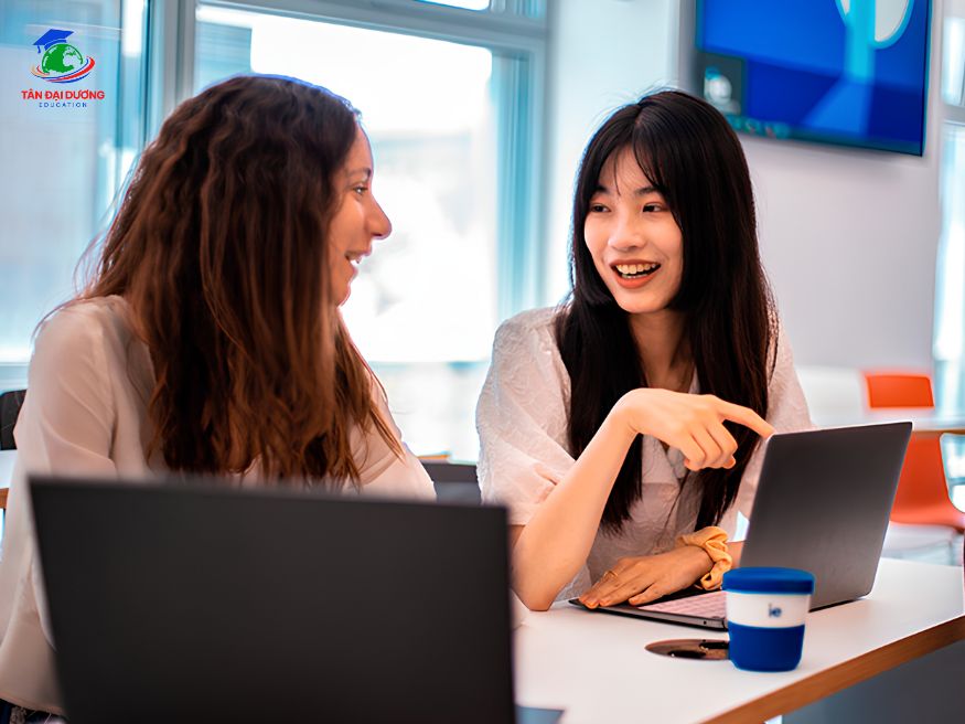 Chi phí du học Đức ngành Quan hệ quốc tế
