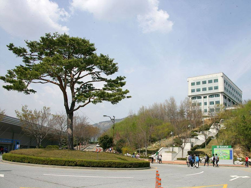 Chi phí du học trường Chonnam National University