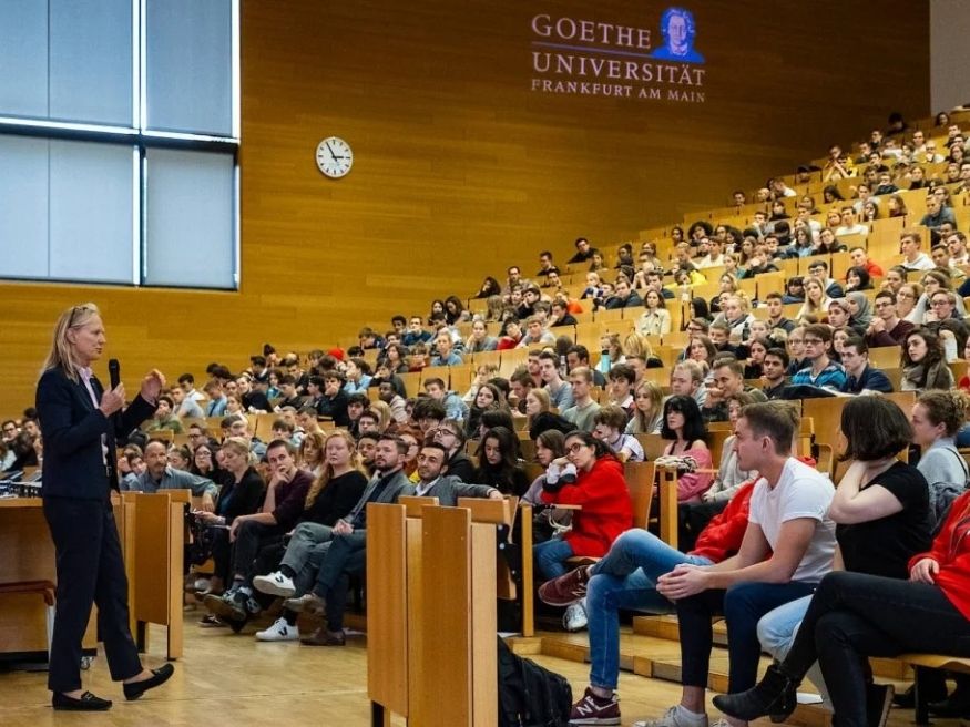 Chương trình đào tạo tại Đại học Goethe Frankfurt