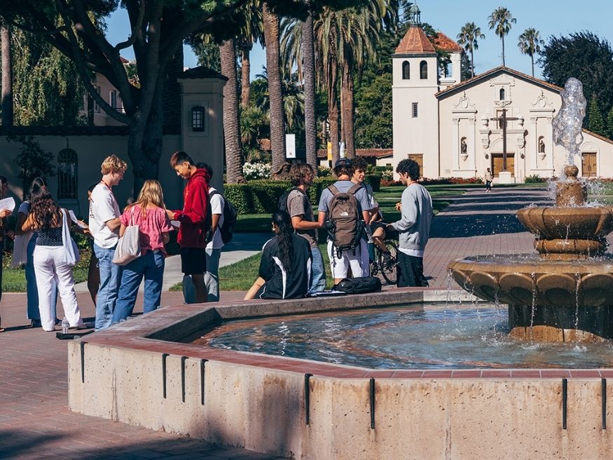Chương trình đào tạo và ngành học nổi bật tại Đại học Santa Clara University