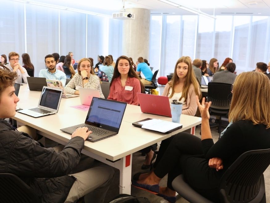 Chi phí du học và học bổng tại Đại học University Of Cincinnati