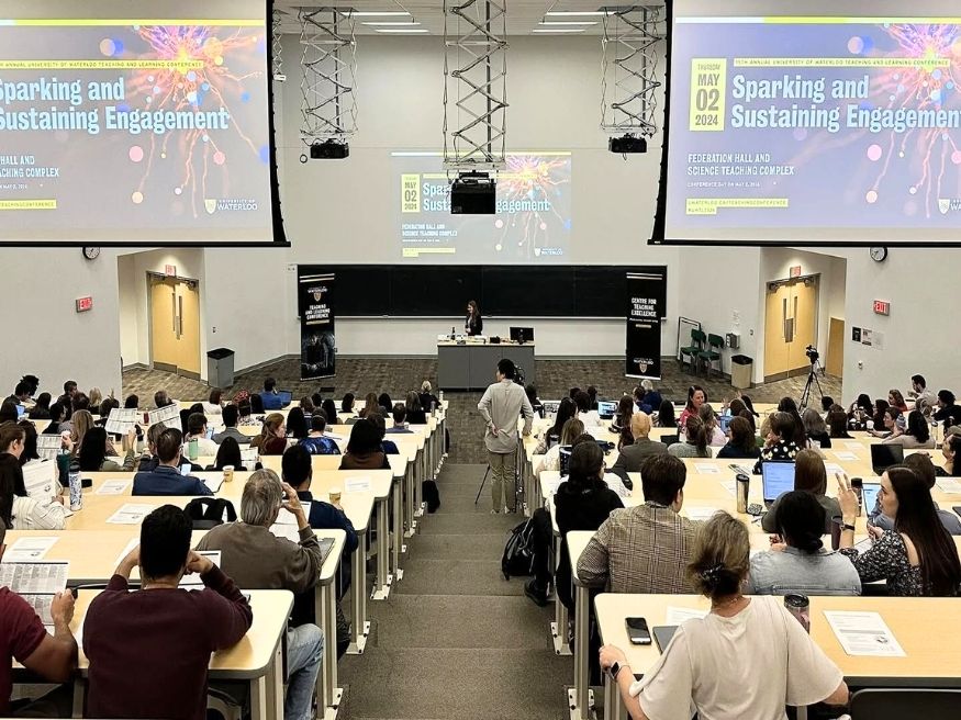Học phí, chi phí sinh hoạt và học bổng University of Waterloo