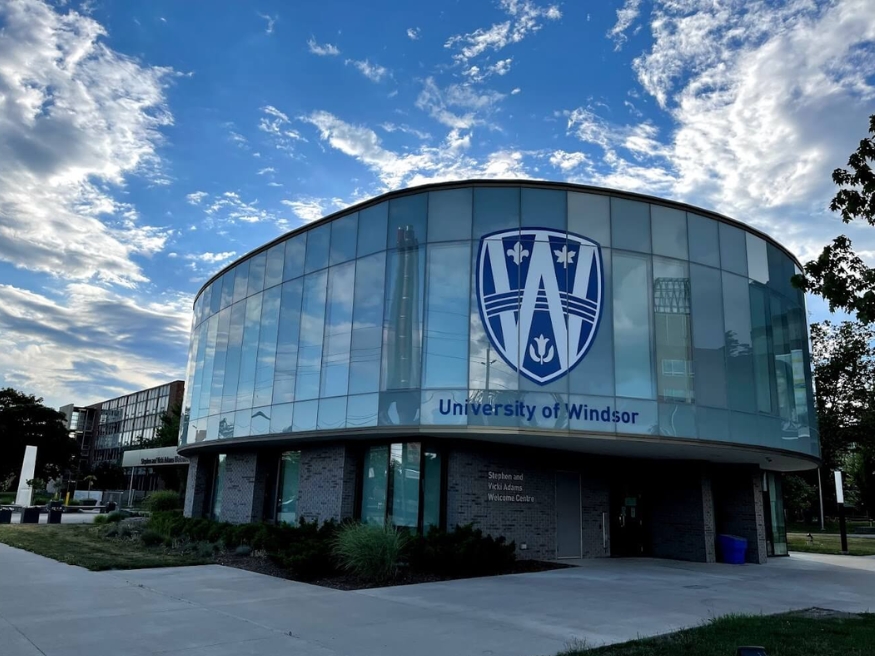Thông tin nhanh về Đại học University of Windsor