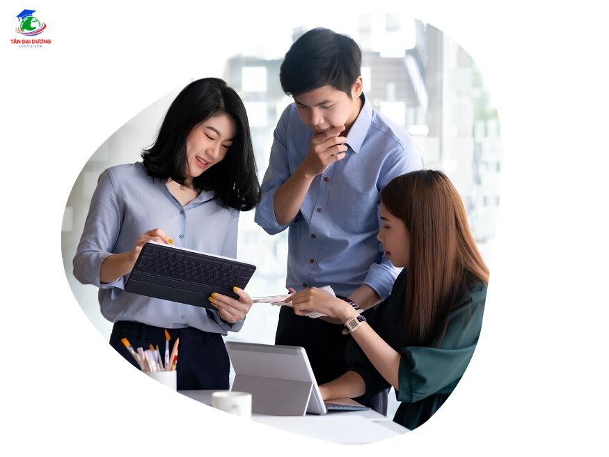 Học phí, chi phí sinh hoạt thực tế theo từng vùng/loại trường