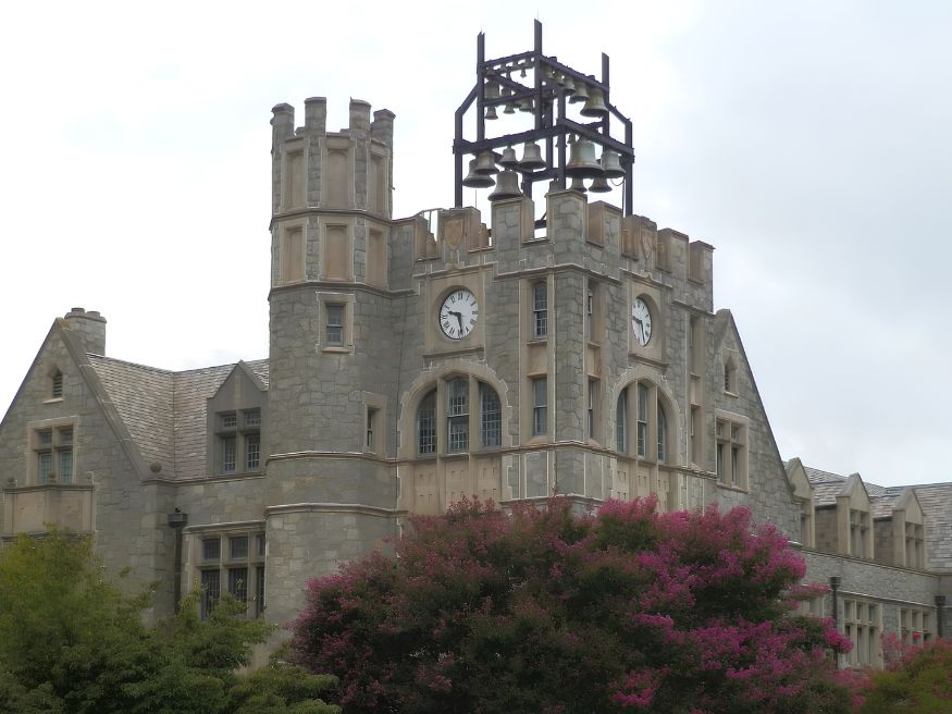 Học phí, chi phí sinh hoạt và học bổng tại Emory University