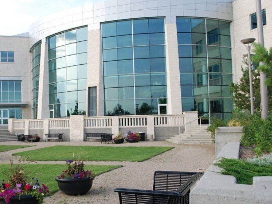 Học bổng và cơ hội việc làm tại University of Regina