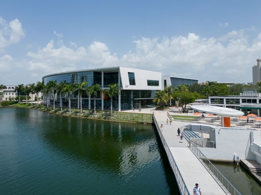 Học phí, học bổng tại Miami University