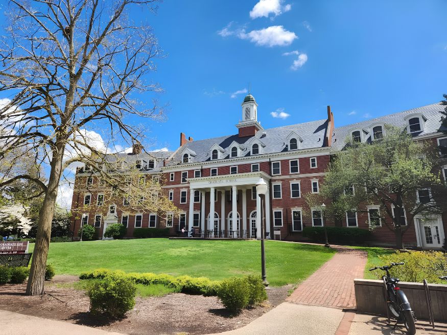 Học phí, học bổng và chi phí sinh hoạt tại Virginia Tech University