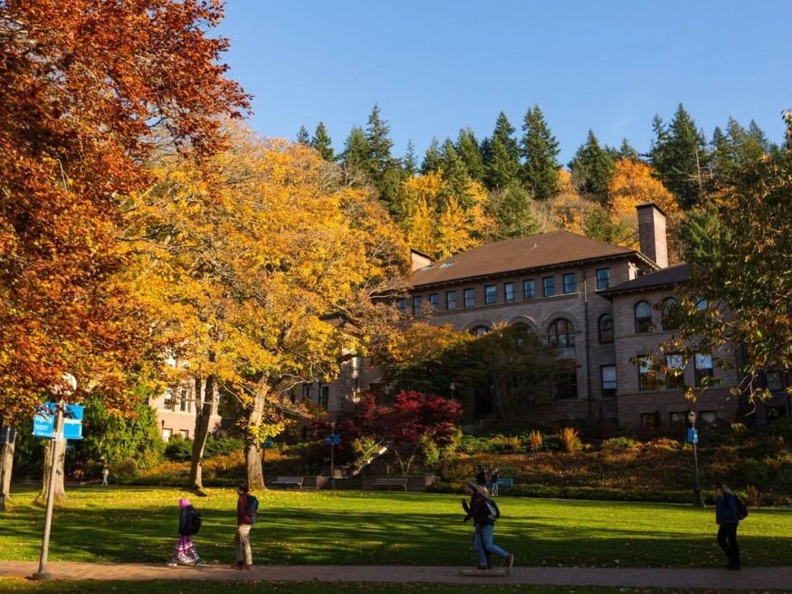 Học bổng và hỗ trợ tài chính cho sinh viên quốc tế tại Western Washington University