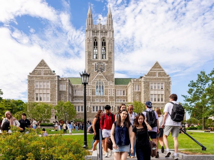 Chi phí du học và học bổng tại Boston College