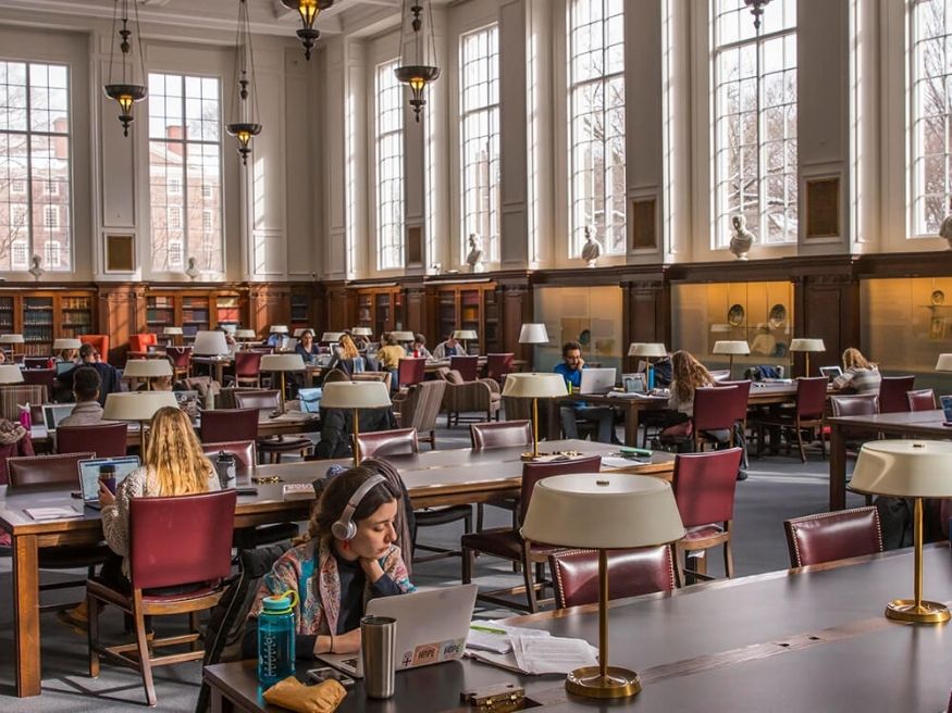 Chương trình đào tạo tại Đại học Brown University