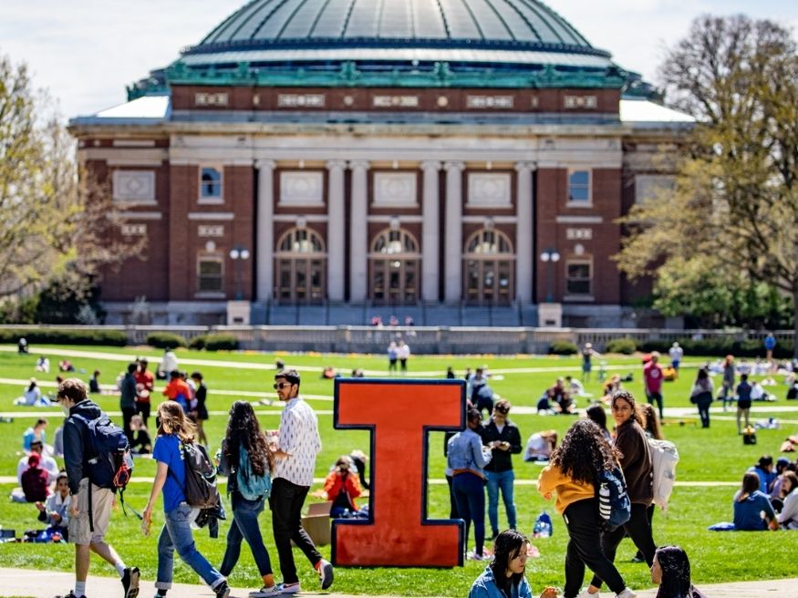 Học phí, chi phí sinh hoạt và học bổng tại Đại học Illinois Urbana-Champaign