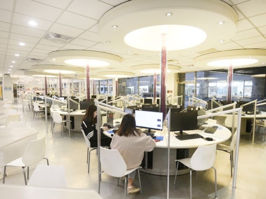 Học phí và chi phí sinh hoạt tại AEUST