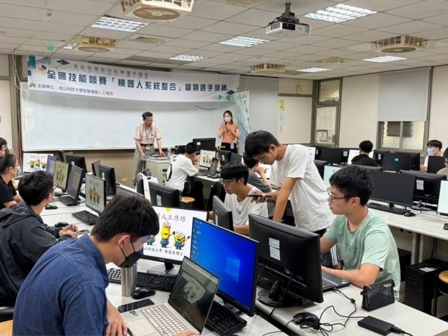 Điều kiện xét tuyển Đại học Khoa học Kỹ thuật Côn Sơn