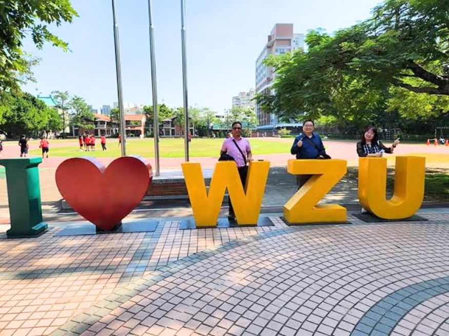 Điều kiện tuyển sinh vào Đại học Ngoại ngữ Văn Tảo