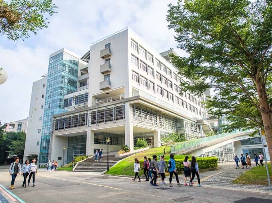 Học phí, học bổng và chi phí sinh hoạt tại Đại học Tịnh Nghi