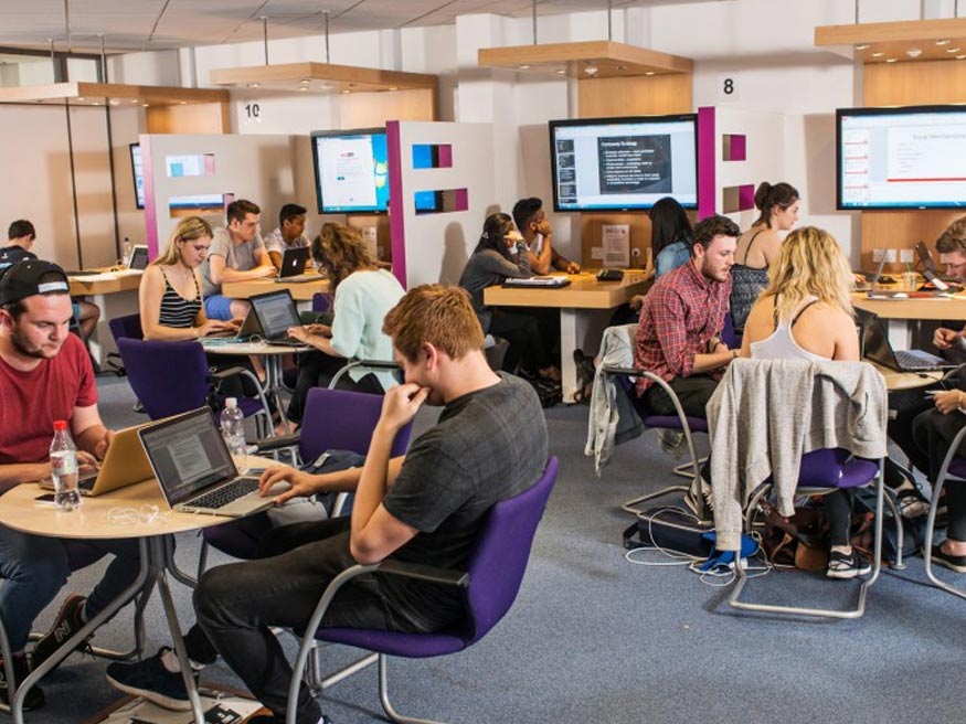 Điều kiện tuyển sinh và yêu cầu đầu vào Đại học Bournemouth