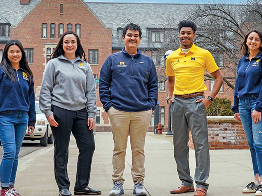 Chi phí và học bổng tại University of Michigan